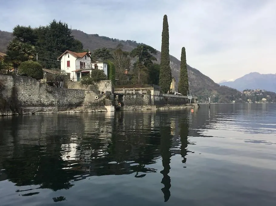Beautiful Villa With Private Access To The Lake. Limonta 0*,